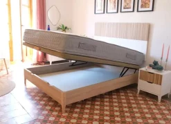 Canapé con patas altas VERSALLES